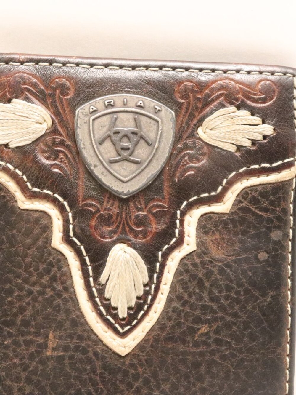 Ariat Rodeo Wallet Emboss Shield & Script Medium Brown, Leather One Size - Picture 2 of 6